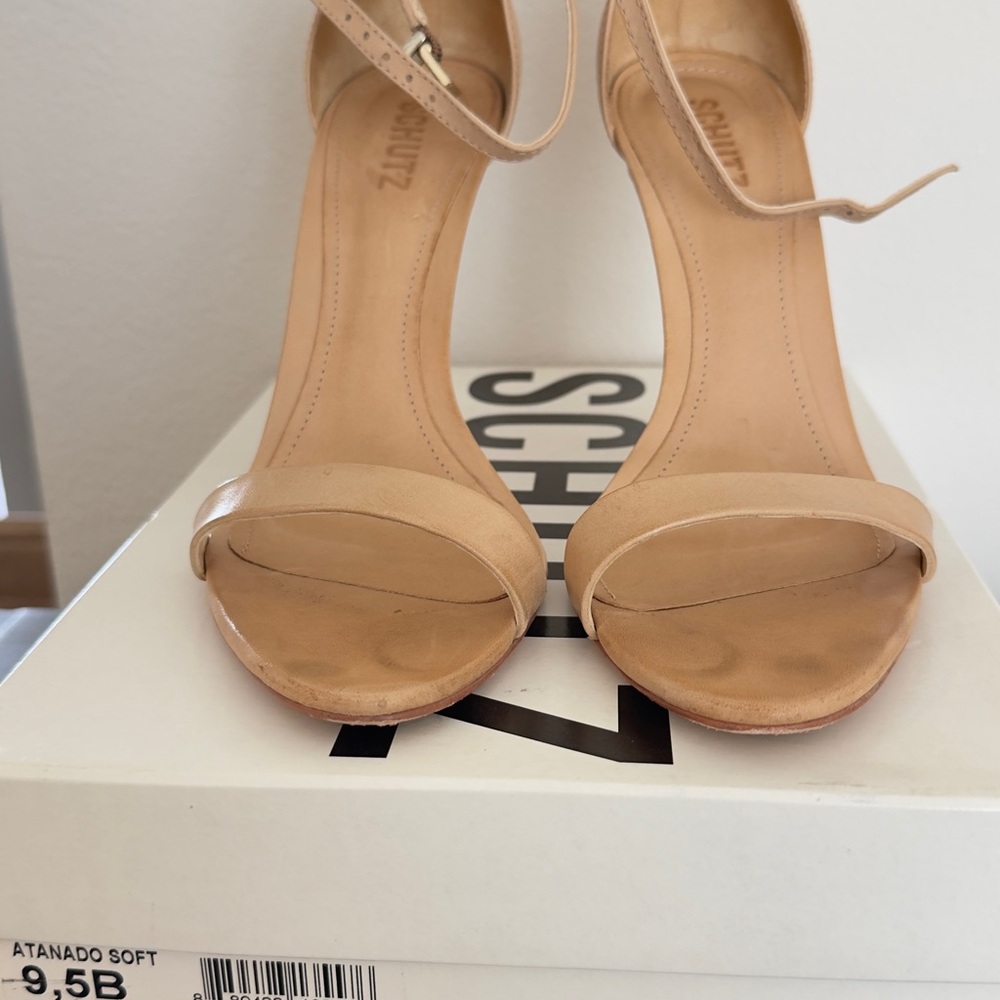 SCHUTZ Tan Women's Heels